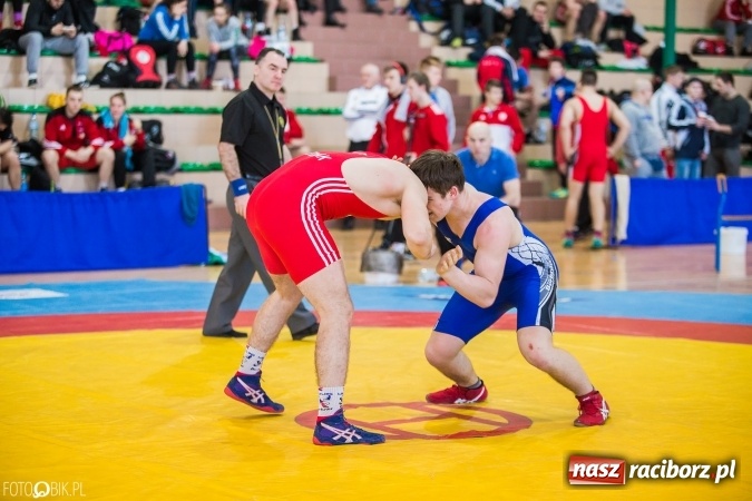 Zdjęcie w galerii na portalu naszraciborz.pl: W Rudniku trwa Puchar Polski w zapasach  wiadomości z regionu