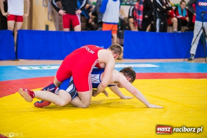 Zdjęcie w galerii na portalu naszraciborz.pl: W Rudniku trwa Puchar Polski w zapasach  wiadomości z regionu