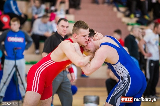 Zdjęcie w galerii na portalu naszraciborz.pl: W Rudniku trwa Puchar Polski w zapasach  wiadomości z regionu