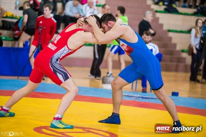 Zdjęcie w galerii na portalu naszraciborz.pl: W Rudniku trwa Puchar Polski w zapasach  wiadomości z regionu
