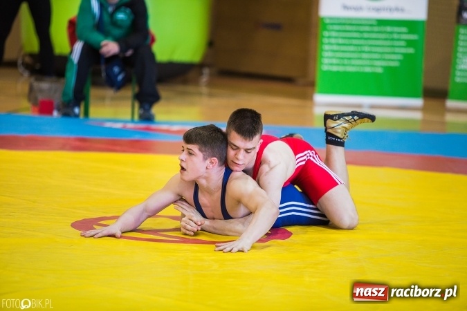 Zdjęcie w galerii na portalu naszraciborz.pl: W Rudniku trwa Puchar Polski w zapasach  wiadomości z regionu