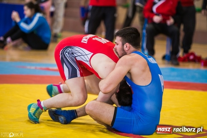 Zdjęcie w galerii na portalu naszraciborz.pl: W Rudniku trwa Puchar Polski w zapasach  wiadomości z regionu