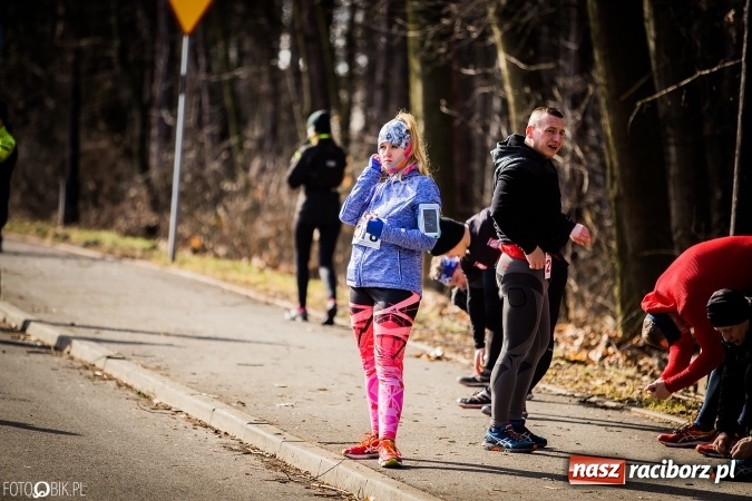 Zdjęcie w galerii na portalu naszraciborz.pl: Twardziele pokonali trasę w Arboretum Bramy Morawskiej  wiadomości z regionu