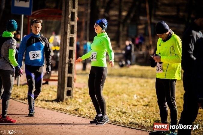 Zdjęcie w galerii na portalu naszraciborz.pl: Twardziele pokonali trasę w Arboretum Bramy Morawskiej  wiadomości z regionu