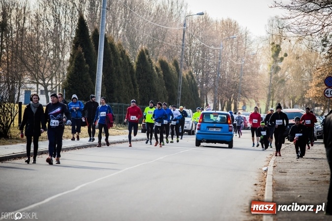 Zdjęcie w galerii na portalu naszraciborz.pl: Twardziele pokonali trasę w Arboretum Bramy Morawskiej  wiadomości z regionu