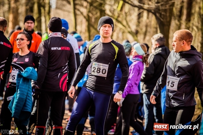 Zdjęcie w galerii na portalu naszraciborz.pl: Twardziele pokonali trasę w Arboretum Bramy Morawskiej  wiadomości z regionu