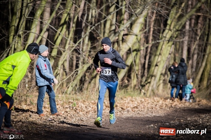 Zdjęcie w galerii na portalu naszraciborz.pl: Twardziele pokonali trasę w Arboretum Bramy Morawskiej  wiadomości z regionu