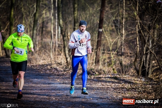 Zdjęcie w galerii na portalu naszraciborz.pl: Twardziele pokonali trasę w Arboretum Bramy Morawskiej  wiadomości z regionu