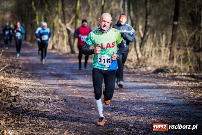 Zdjęcie w galerii na portalu naszraciborz.pl: Twardziele pokonali trasę w Arboretum Bramy Morawskiej  wiadomości z regionu