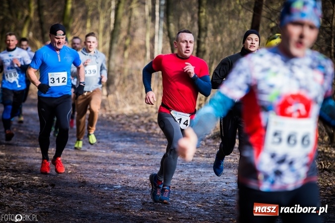 Zdjęcie w galerii na portalu naszraciborz.pl: Twardziele pokonali trasę w Arboretum Bramy Morawskiej  wiadomości z regionu