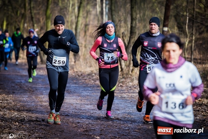 Zdjęcie w galerii na portalu naszraciborz.pl: Twardziele pokonali trasę w Arboretum Bramy Morawskiej  wiadomości z regionu