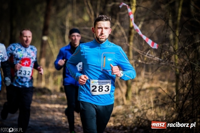 Zdjęcie w galerii na portalu naszraciborz.pl: Twardziele pokonali trasę w Arboretum Bramy Morawskiej  wiadomości z regionu