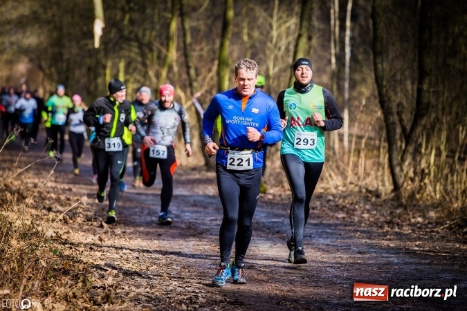 Zdjęcie w galerii na portalu naszraciborz.pl: Twardziele pokonali trasę w Arboretum Bramy Morawskiej  wiadomości z regionu
