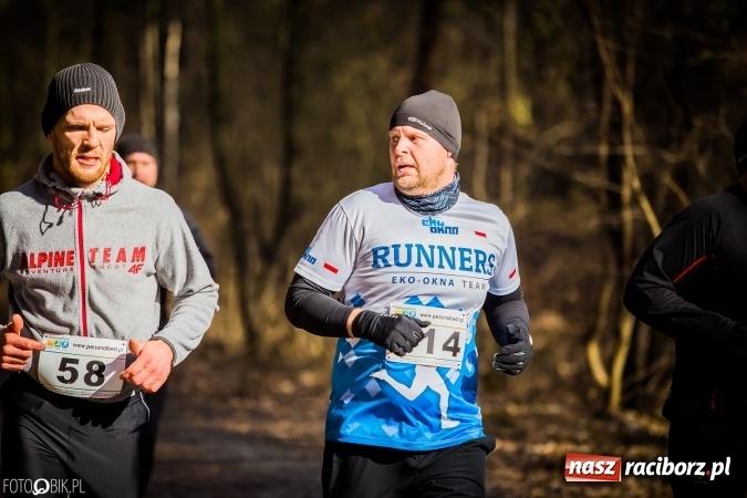Zdjęcie w galerii na portalu naszraciborz.pl: Twardziele pokonali trasę w Arboretum Bramy Morawskiej  wiadomości z regionu