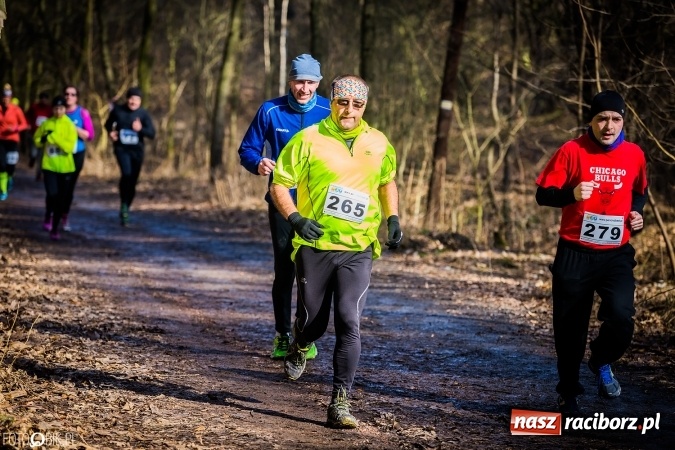 Zdjęcie w galerii na portalu naszraciborz.pl: Twardziele pokonali trasę w Arboretum Bramy Morawskiej  wiadomości z regionu