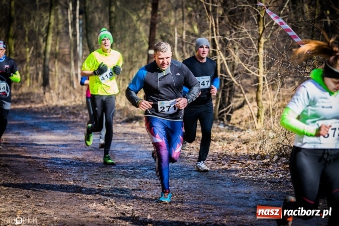 Zdjęcie w galerii na portalu naszraciborz.pl: Twardziele pokonali trasę w Arboretum Bramy Morawskiej  wiadomości z regionu