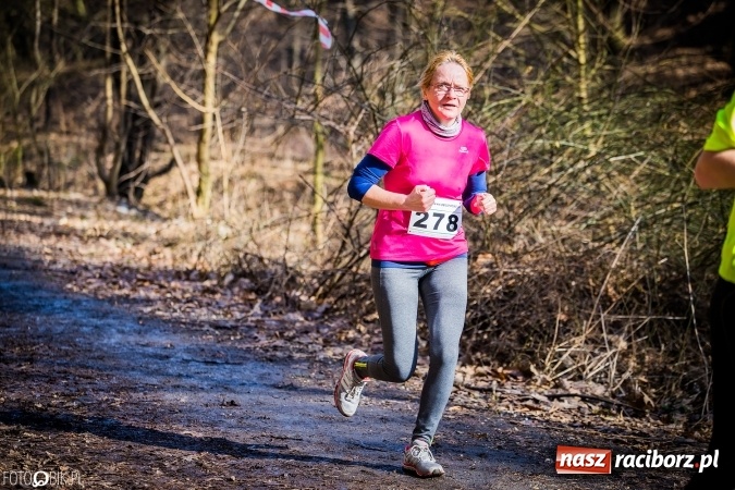 Zdjęcie w galerii na portalu naszraciborz.pl: Twardziele pokonali trasę w Arboretum Bramy Morawskiej  wiadomości z regionu