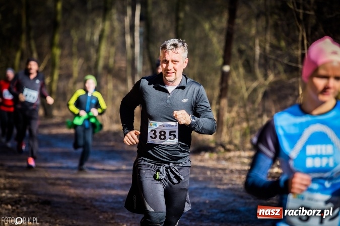 Zdjęcie w galerii na portalu naszraciborz.pl: Twardziele pokonali trasę w Arboretum Bramy Morawskiej  wiadomości z regionu