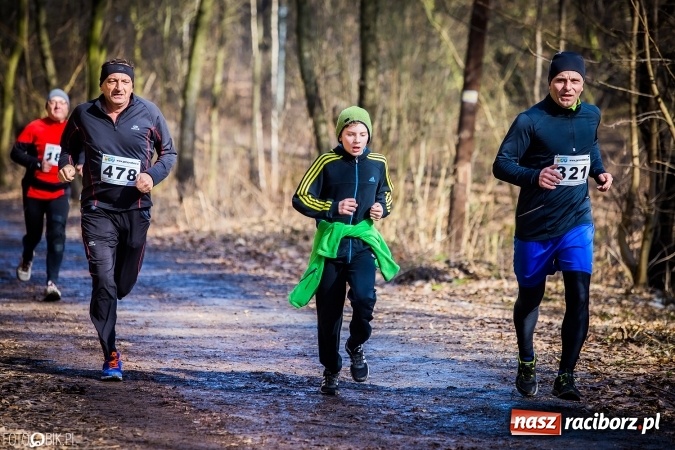 Zdjęcie w galerii na portalu naszraciborz.pl: Twardziele pokonali trasę w Arboretum Bramy Morawskiej  wiadomości z regionu