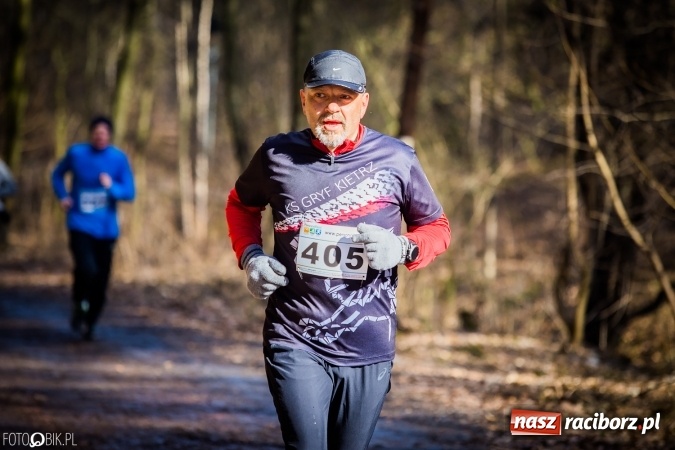 Zdjęcie w galerii na portalu naszraciborz.pl: Twardziele pokonali trasę w Arboretum Bramy Morawskiej  wiadomości z regionu