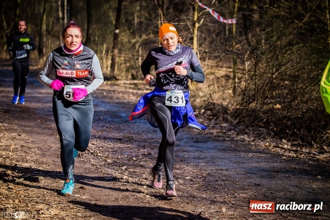 Zdjęcie w galerii na portalu naszraciborz.pl: Twardziele pokonali trasę w Arboretum Bramy Morawskiej  wiadomości z regionu