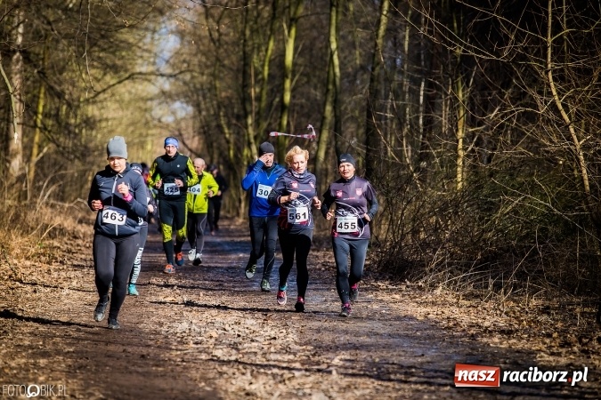 Zdjęcie w galerii na portalu naszraciborz.pl: Twardziele pokonali trasę w Arboretum Bramy Morawskiej  wiadomości z regionu