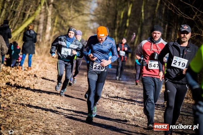 Zdjęcie w galerii na portalu naszraciborz.pl: Twardziele pokonali trasę w Arboretum Bramy Morawskiej  wiadomości z regionu
