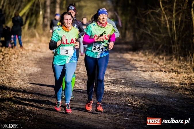 Zdjęcie w galerii na portalu naszraciborz.pl: Twardziele pokonali trasę w Arboretum Bramy Morawskiej  wiadomości z regionu