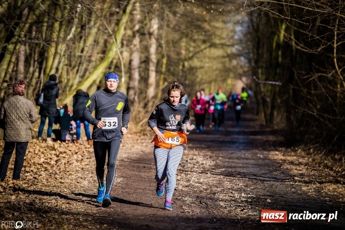 Zdjęcie w galerii na portalu naszraciborz.pl: Twardziele pokonali trasę w Arboretum Bramy Morawskiej  wiadomości z regionu