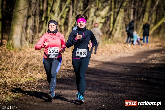 Zdjęcie w galerii na portalu naszraciborz.pl: Twardziele pokonali trasę w Arboretum Bramy Morawskiej  wiadomości z regionu