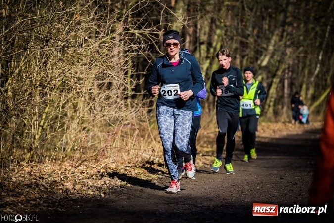 Zdjęcie w galerii na portalu naszraciborz.pl: Twardziele pokonali trasę w Arboretum Bramy Morawskiej  wiadomości z regionu