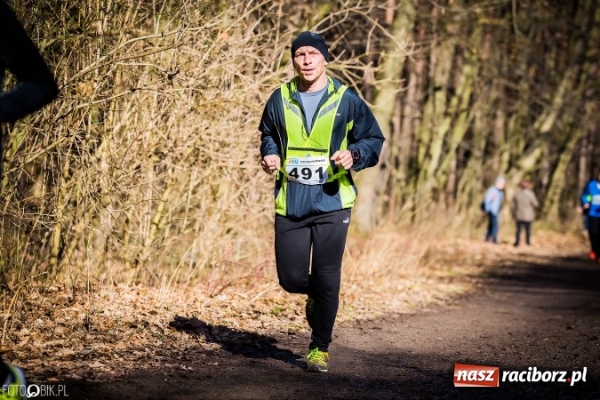 Zdjęcie w galerii na portalu naszraciborz.pl: Twardziele pokonali trasę w Arboretum Bramy Morawskiej  wiadomości z regionu