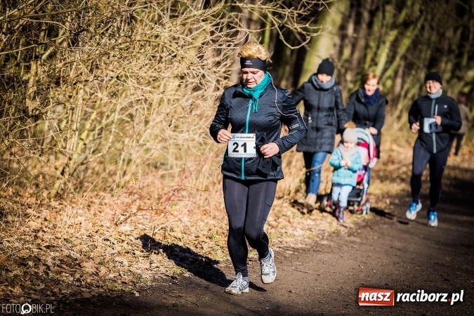 Zdjęcie w galerii na portalu naszraciborz.pl: Twardziele pokonali trasę w Arboretum Bramy Morawskiej  wiadomości z regionu