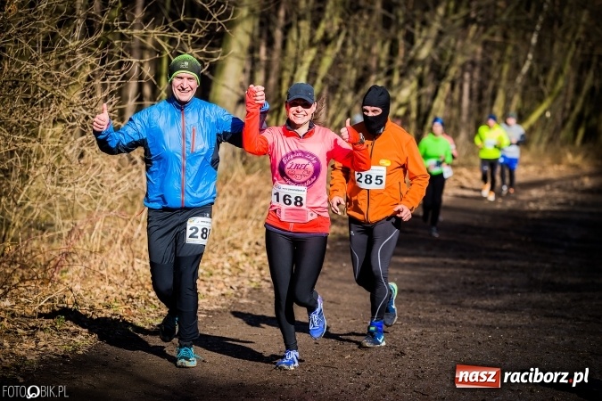 Zdjęcie w galerii na portalu naszraciborz.pl: Twardziele pokonali trasę w Arboretum Bramy Morawskiej  wiadomości z regionu