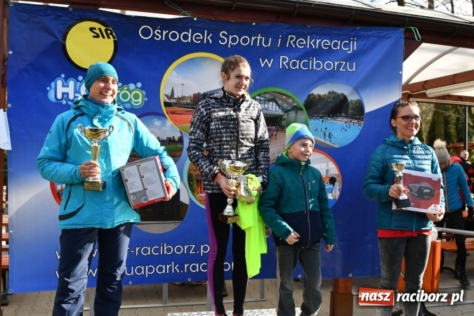 Zdjęcie w galerii na portalu naszraciborz.pl: Twardziele pokonali trasę w Arboretum Bramy Morawskiej  wiadomości z regionu