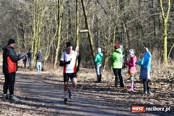 Zdjęcie w galerii na portalu naszraciborz.pl: Twardziele pokonali trasę w Arboretum Bramy Morawskiej  wiadomości z regionu