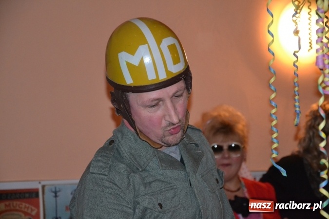 Zdjęcie w galerii na portalu naszraciborz.pl: Powrót do PRL-u, czyli Babski Comber w Jankowicach po raz VI  wiadomości z regionu