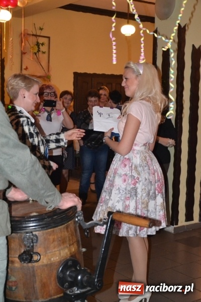 Zdjęcie w galerii na portalu naszraciborz.pl: Powrót do PRL-u, czyli Babski Comber w Jankowicach po raz VI  wiadomości z regionu