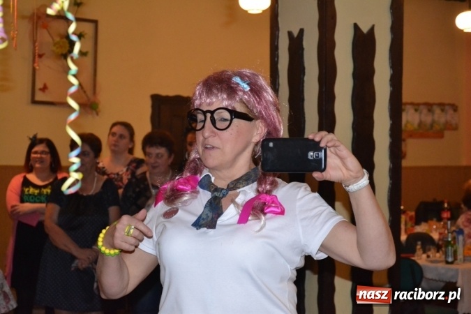 Zdjęcie w galerii na portalu naszraciborz.pl: Powrót do PRL-u, czyli Babski Comber w Jankowicach po raz VI  wiadomości z regionu