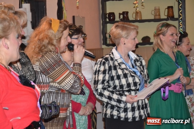 Zdjęcie w galerii na portalu naszraciborz.pl: Powrót do PRL-u, czyli Babski Comber w Jankowicach po raz VI  wiadomości z regionu