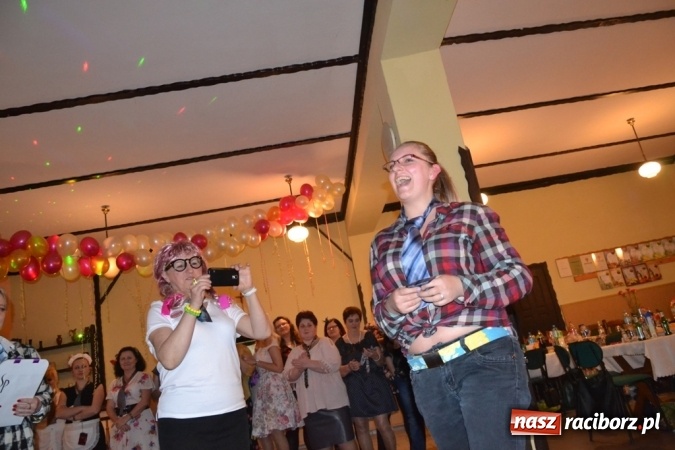 Zdjęcie w galerii na portalu naszraciborz.pl: Powrót do PRL-u, czyli Babski Comber w Jankowicach po raz VI  wiadomości z regionu