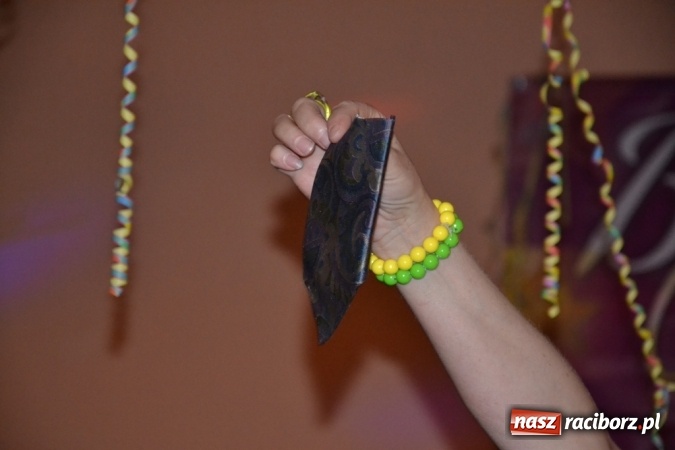 Zdjęcie w galerii na portalu naszraciborz.pl: Powrót do PRL-u, czyli Babski Comber w Jankowicach po raz VI  wiadomości z regionu