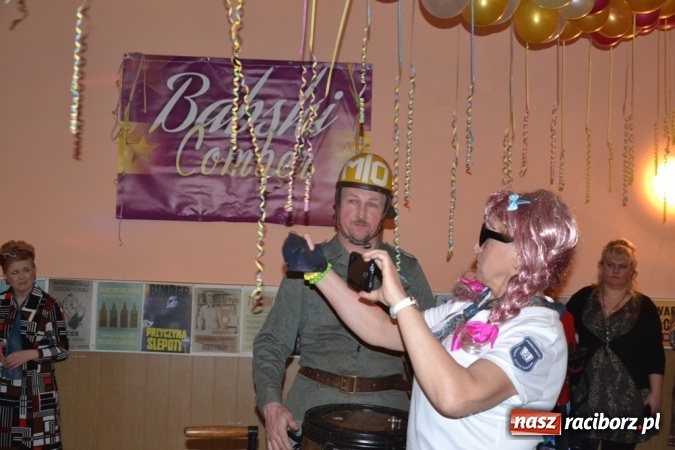 Zdjęcie w galerii na portalu naszraciborz.pl: Powrót do PRL-u, czyli Babski Comber w Jankowicach po raz VI  wiadomości z regionu