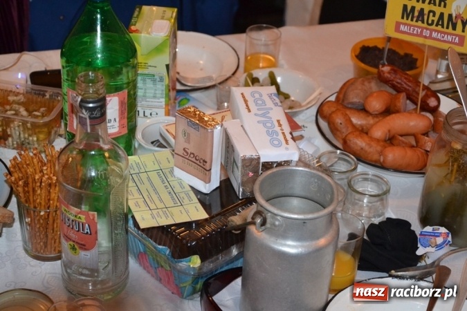 Zdjęcie w galerii na portalu naszraciborz.pl: Powrót do PRL-u, czyli Babski Comber w Jankowicach po raz VI  wiadomości z regionu