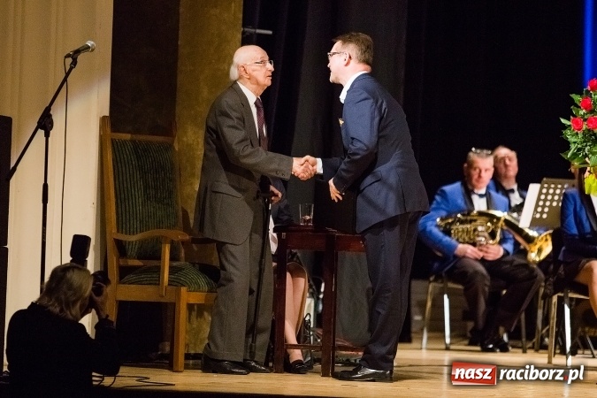 Zdjęcie w galerii na portalu naszraciborz.pl: Zmarł Paweł Kowol, artysta zasłużony dla Miasta Raciborza wiadomości z regionu