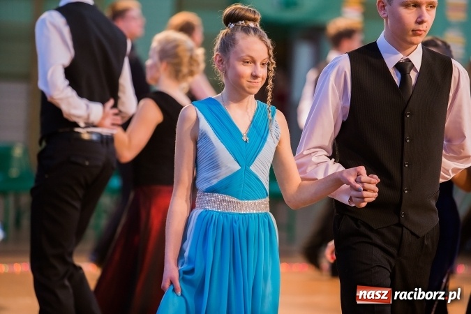 Zdjęcie w galerii na portalu naszraciborz.pl: Karnawałowa Rewia Tańca w Arenie Rafako wiadomości z regionu