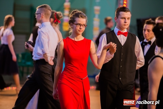 Zdjęcie w galerii na portalu naszraciborz.pl: Karnawałowa Rewia Tańca w Arenie Rafako wiadomości z regionu