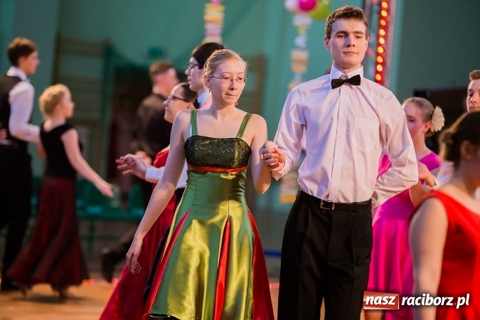 Zdjęcie w galerii na portalu naszraciborz.pl: Karnawałowa Rewia Tańca w Arenie Rafako wiadomości z regionu