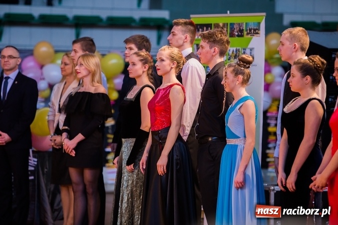 Zdjęcie w galerii na portalu naszraciborz.pl: Karnawałowa Rewia Tańca w Arenie Rafako wiadomości z regionu