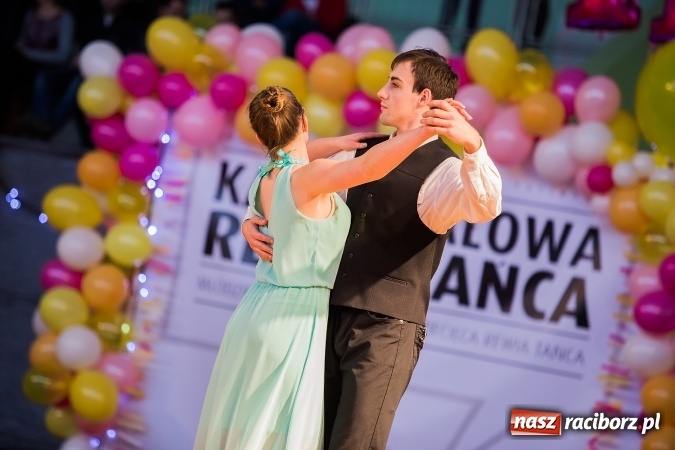 Zdjęcie w galerii na portalu naszraciborz.pl: Karnawałowa Rewia Tańca w Arenie Rafako wiadomości z regionu